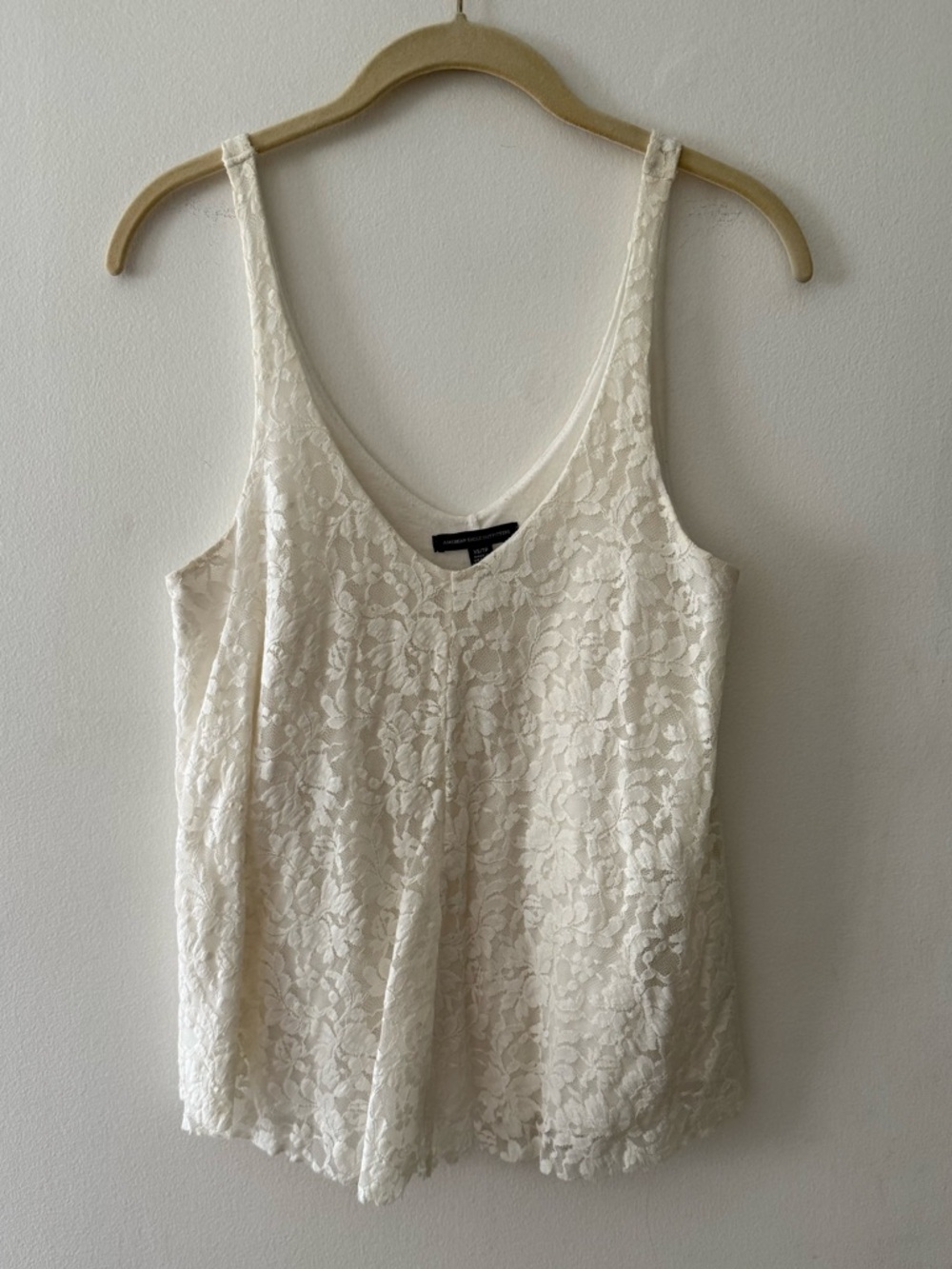 American Eagle Outfitters Cream Lace V-Neck Lined Camisole XS